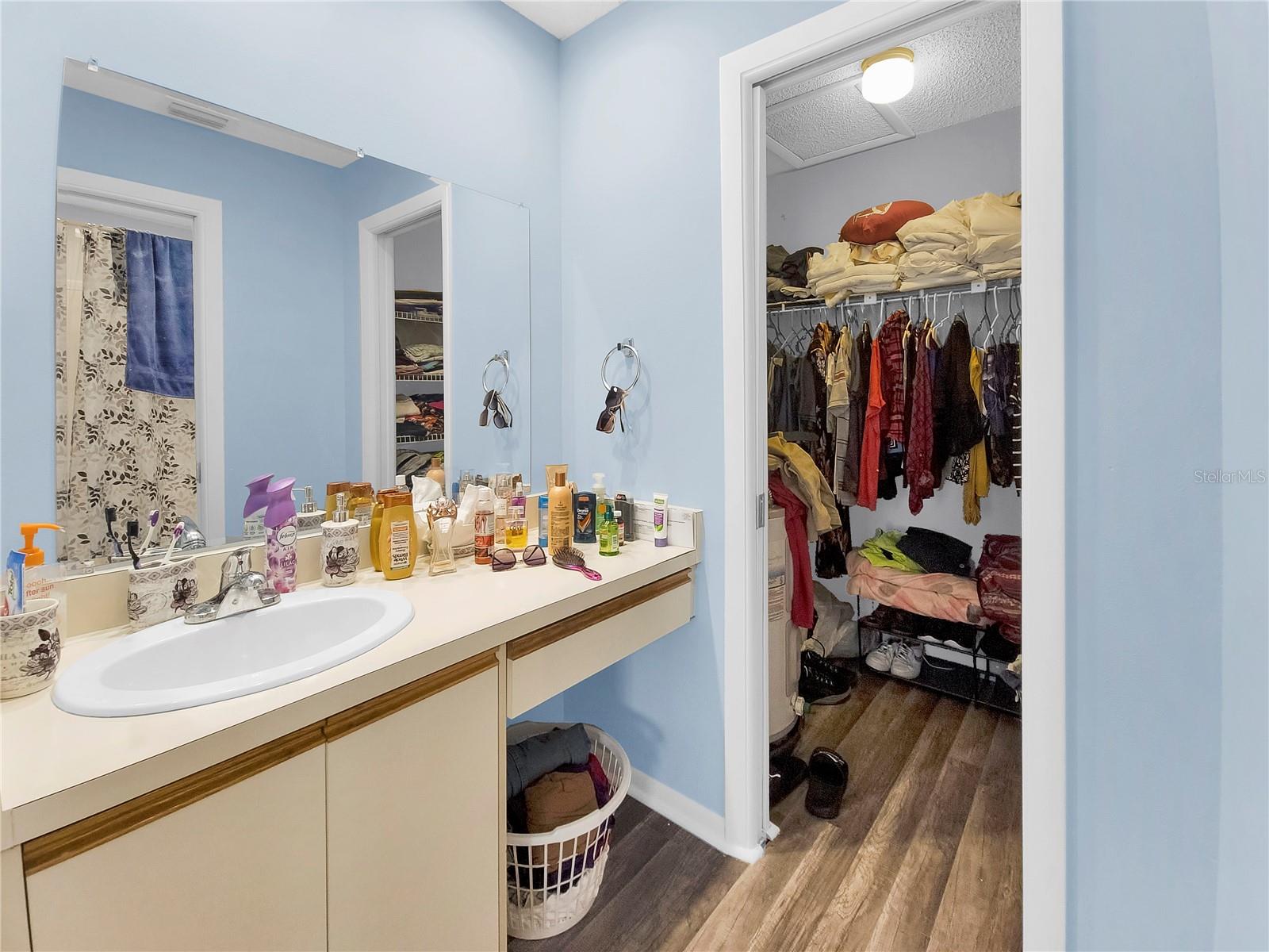 304 34TH AVENUE DR E #304, BRADENTON, FL, 34208