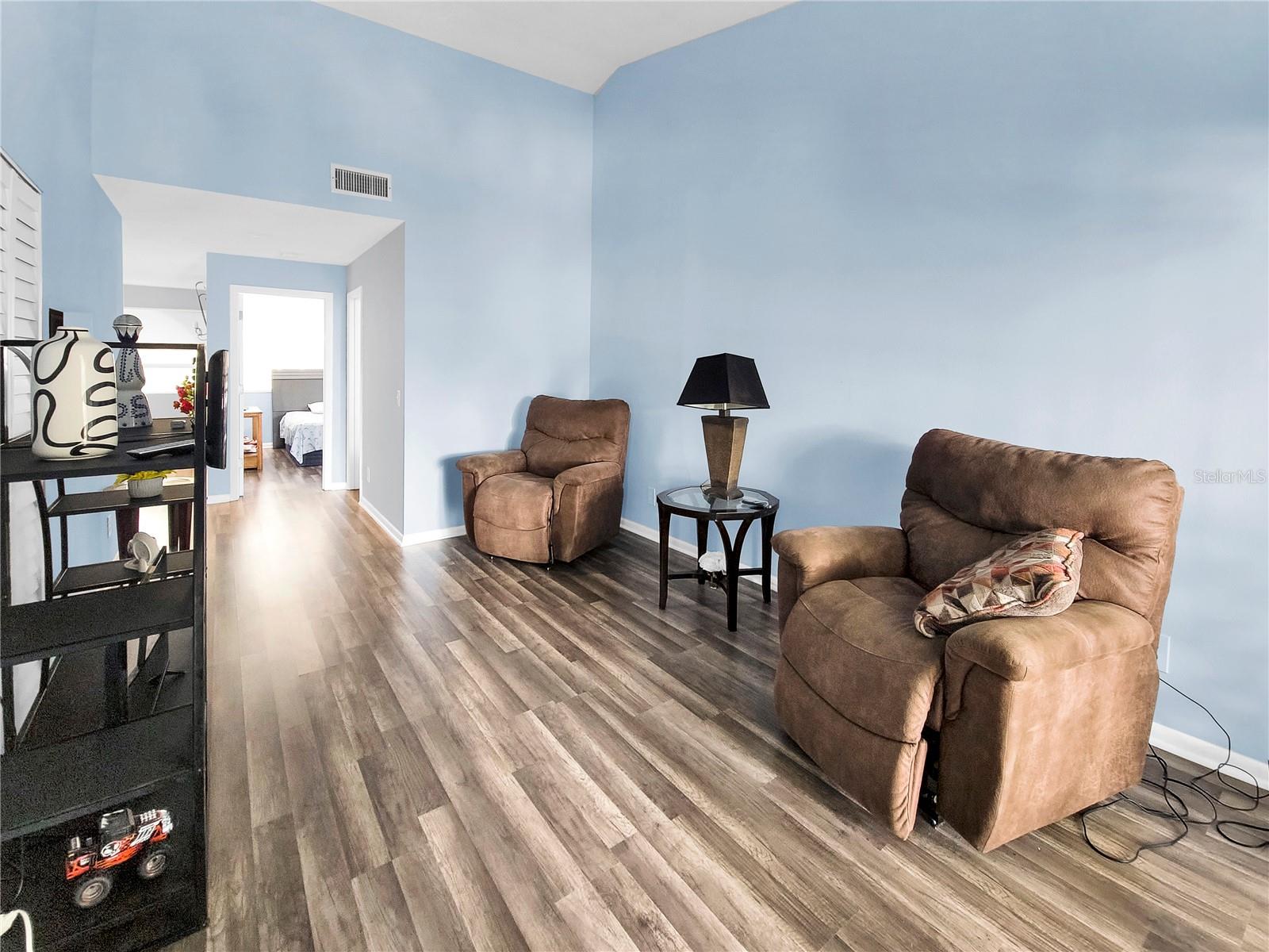 304 34TH AVENUE DR E #304, BRADENTON, FL, 34208