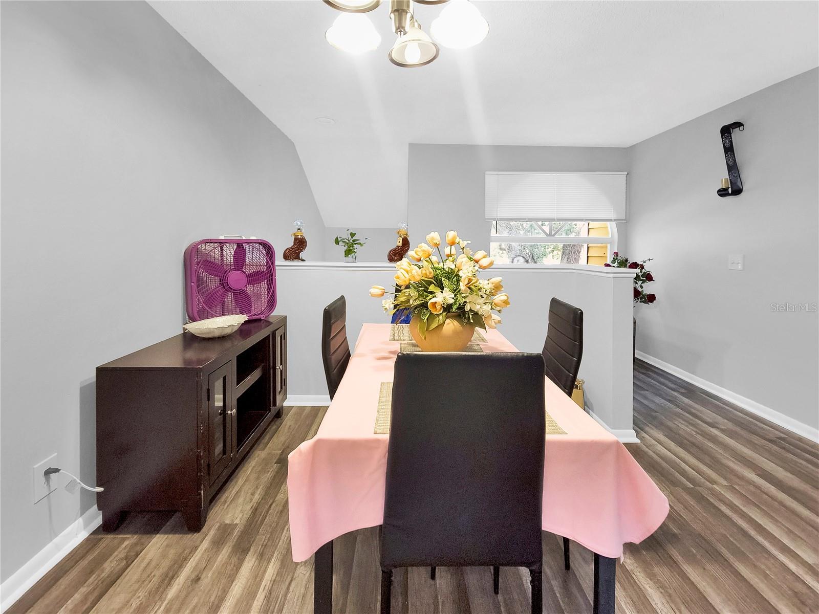 304 34TH AVENUE DR E #304, BRADENTON, FL, 34208