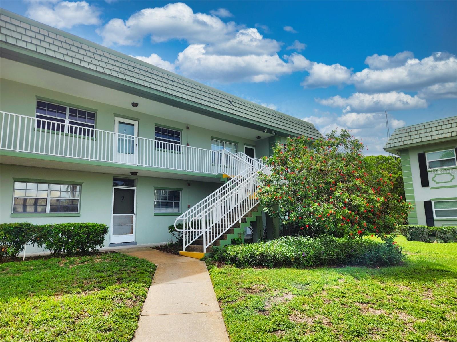 Homes for sale in Clearwater, FL | 1433 S Belcher Rd #G20, Clearwater, FL 33764 | MLS# A4575403