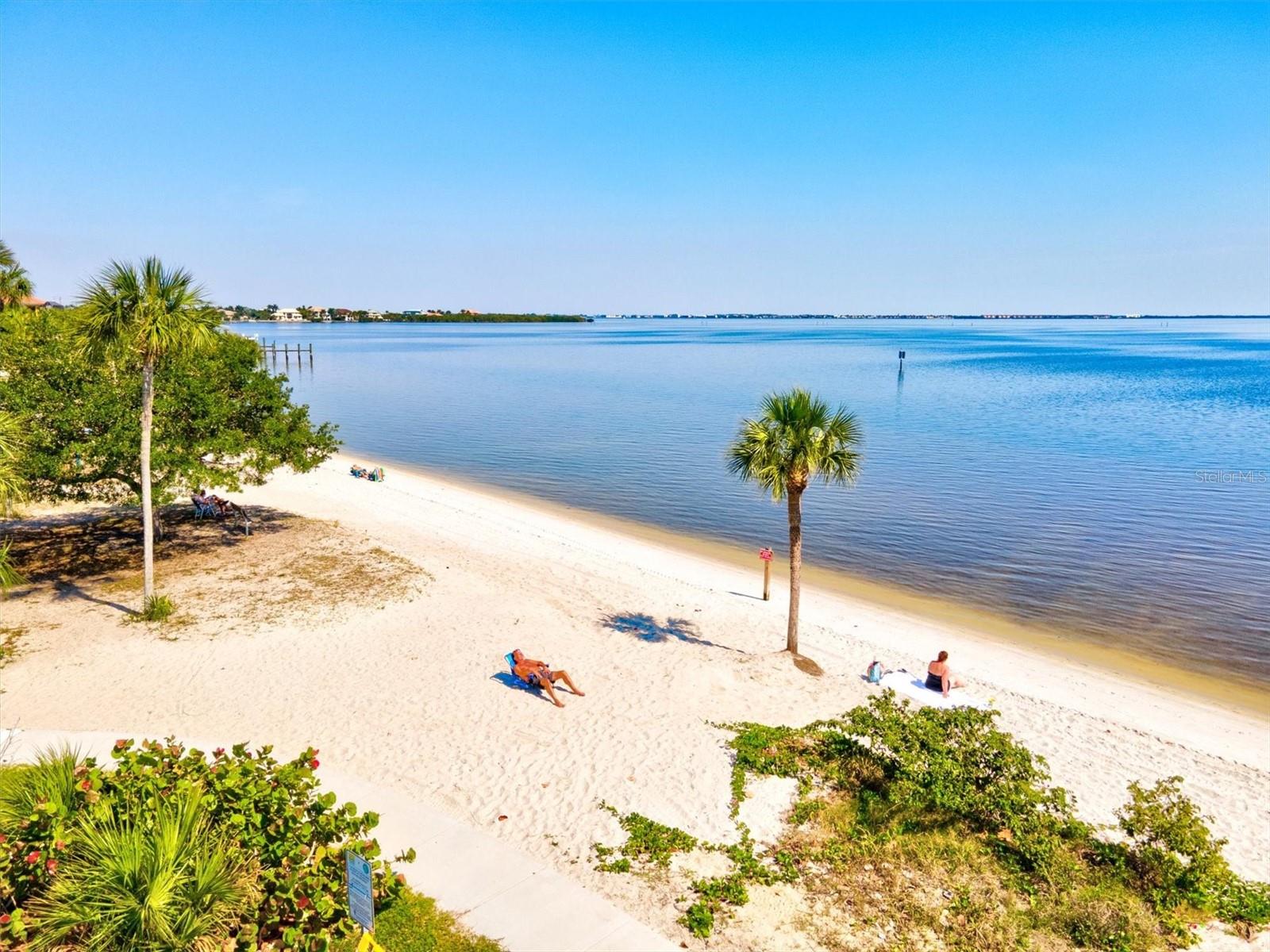 340 TAMIAMI TRL, PORT CHARLOTTE, FL, 33953
