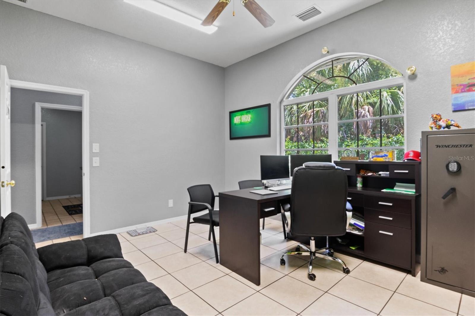 340 TAMIAMI TRL, PORT CHARLOTTE, FL, 33953