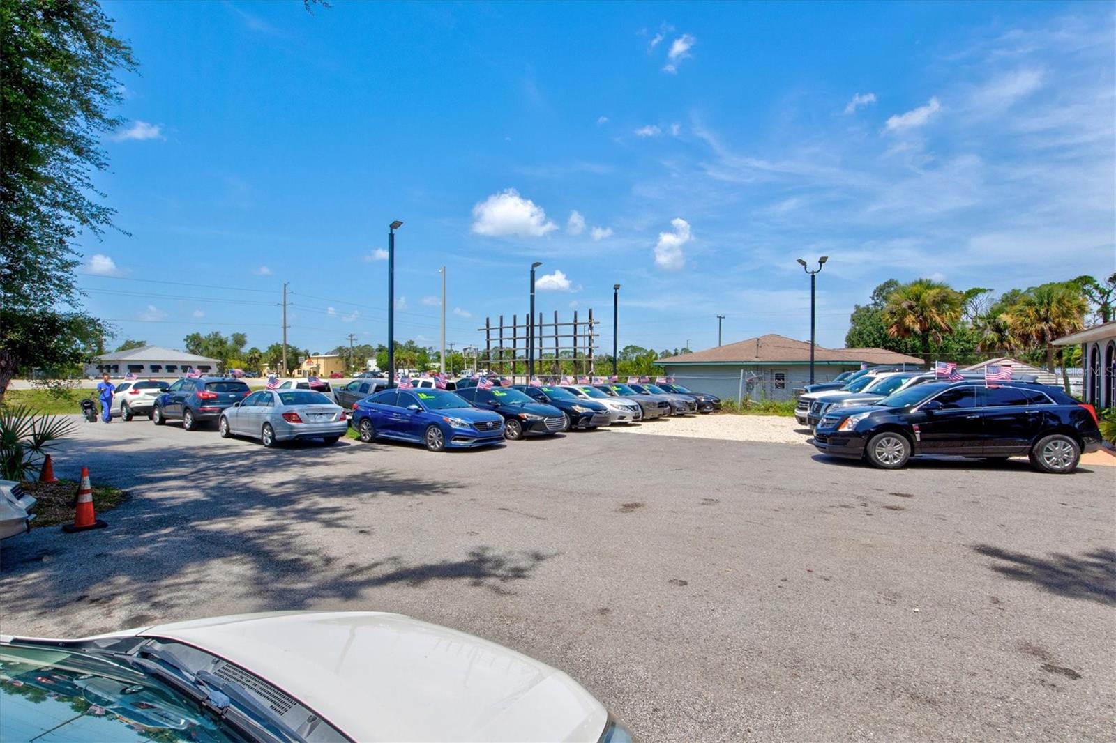 340 TAMIAMI TRL, PORT CHARLOTTE, FL, 33953