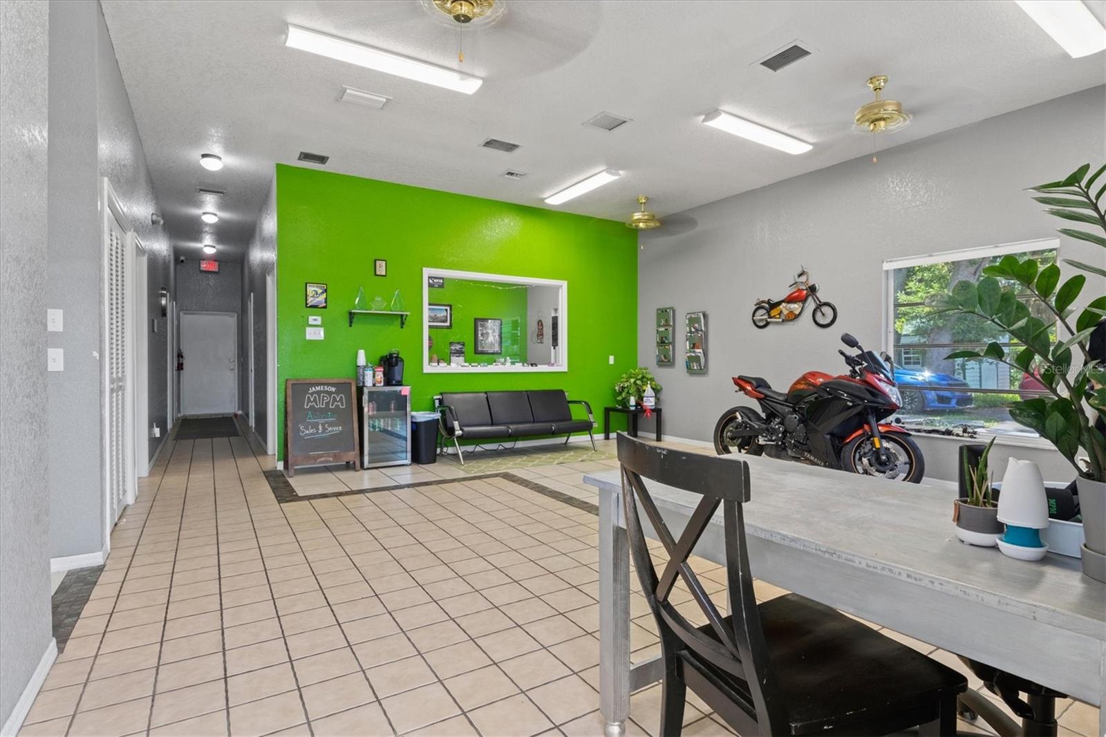 340 TAMIAMI TRL, PORT CHARLOTTE, FL, 33953