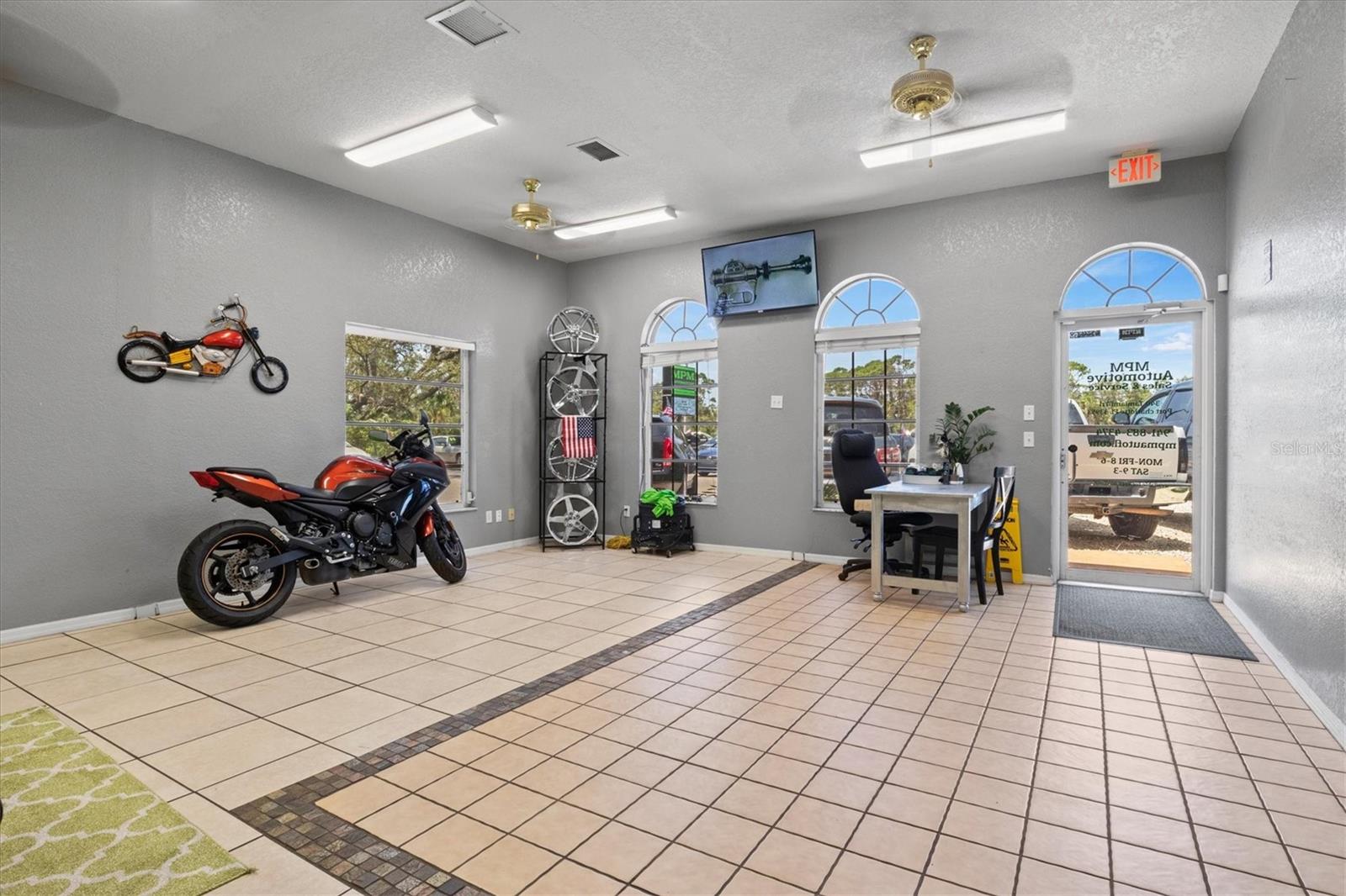 340 TAMIAMI TRL, PORT CHARLOTTE, FL, 33953