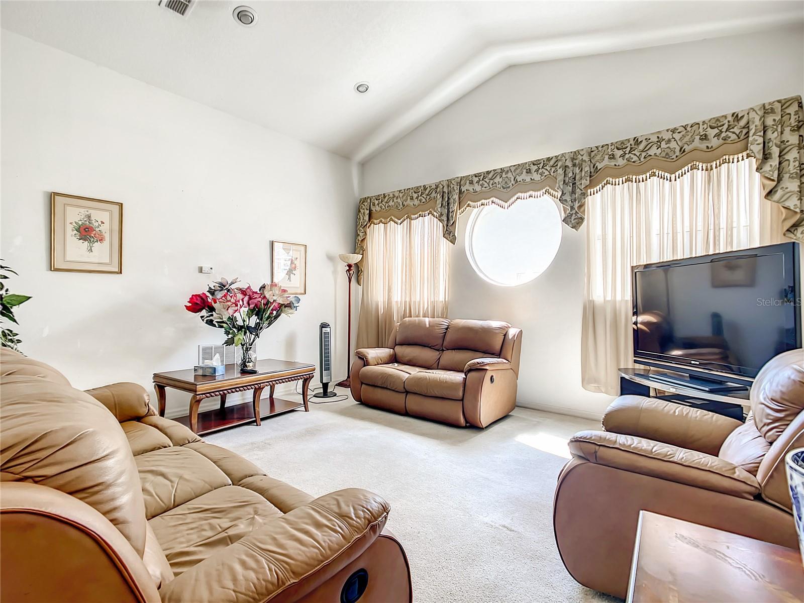 15718 SW 27TH AVENUE RD, OCALA, FL, 34473