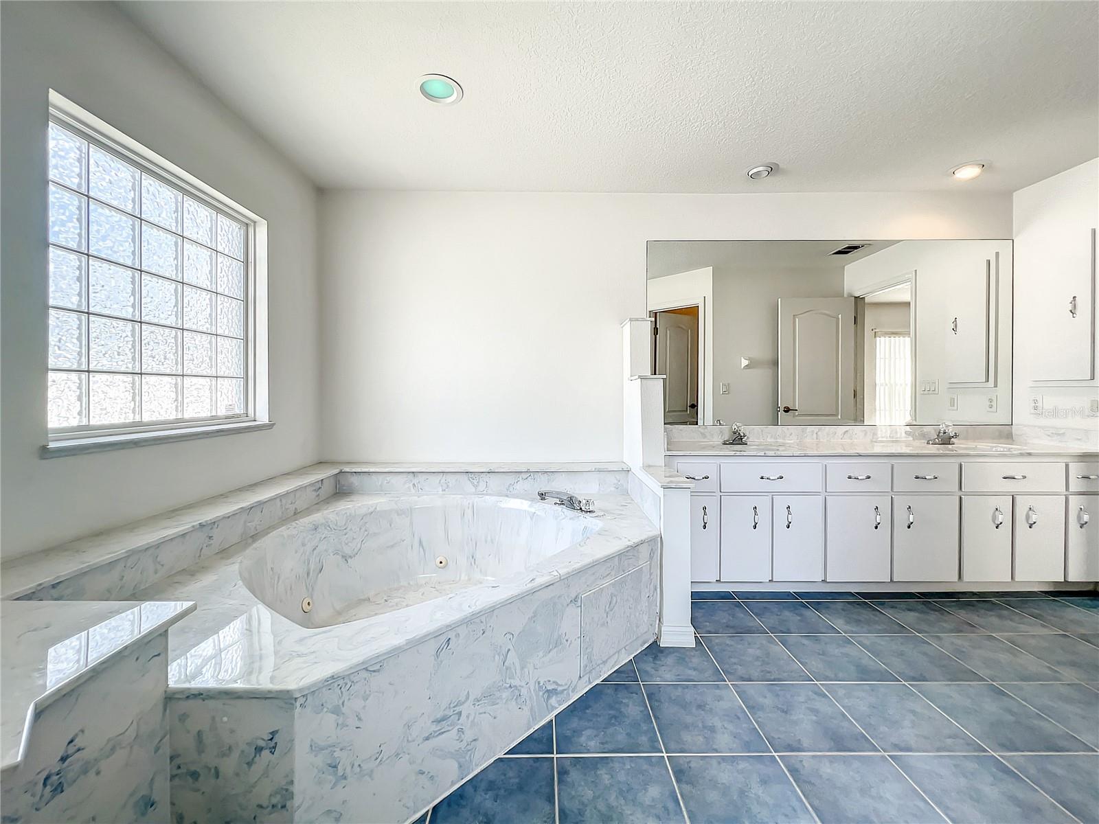 15718 SW 27TH AVENUE RD, OCALA, FL, 34473