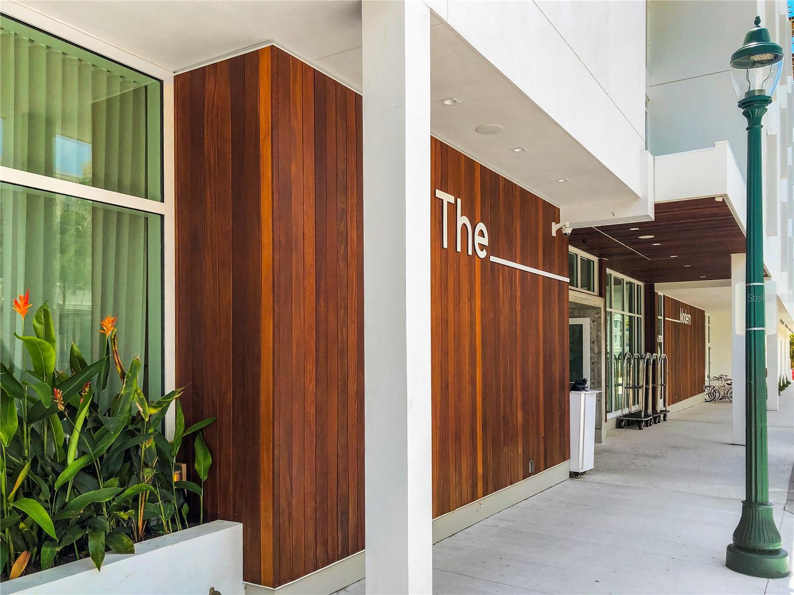 430 KUMQUAT CT #204, SARASOTA, FL, 34236