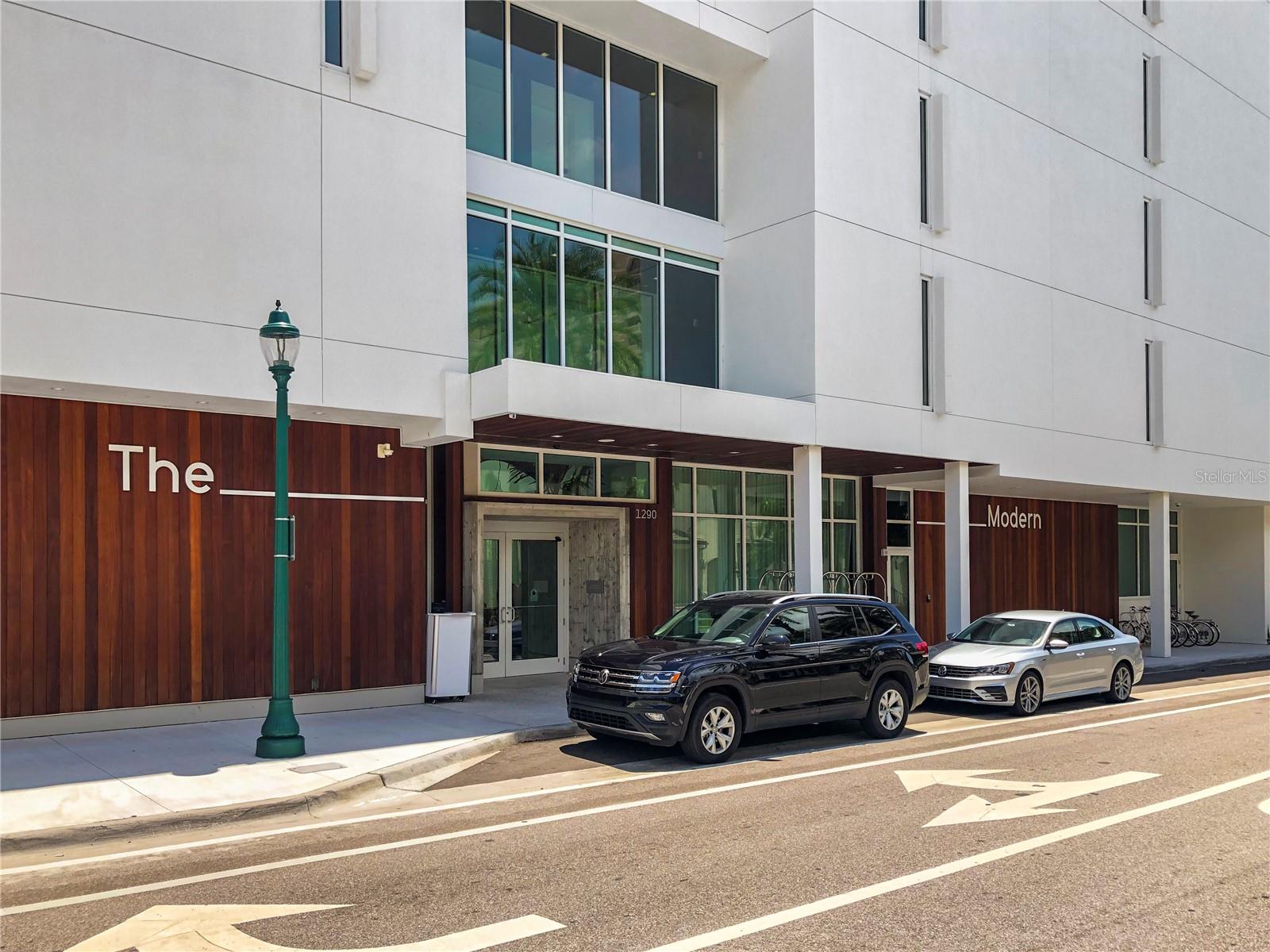 430 KUMQUAT CT #204, SARASOTA, FL, 34236