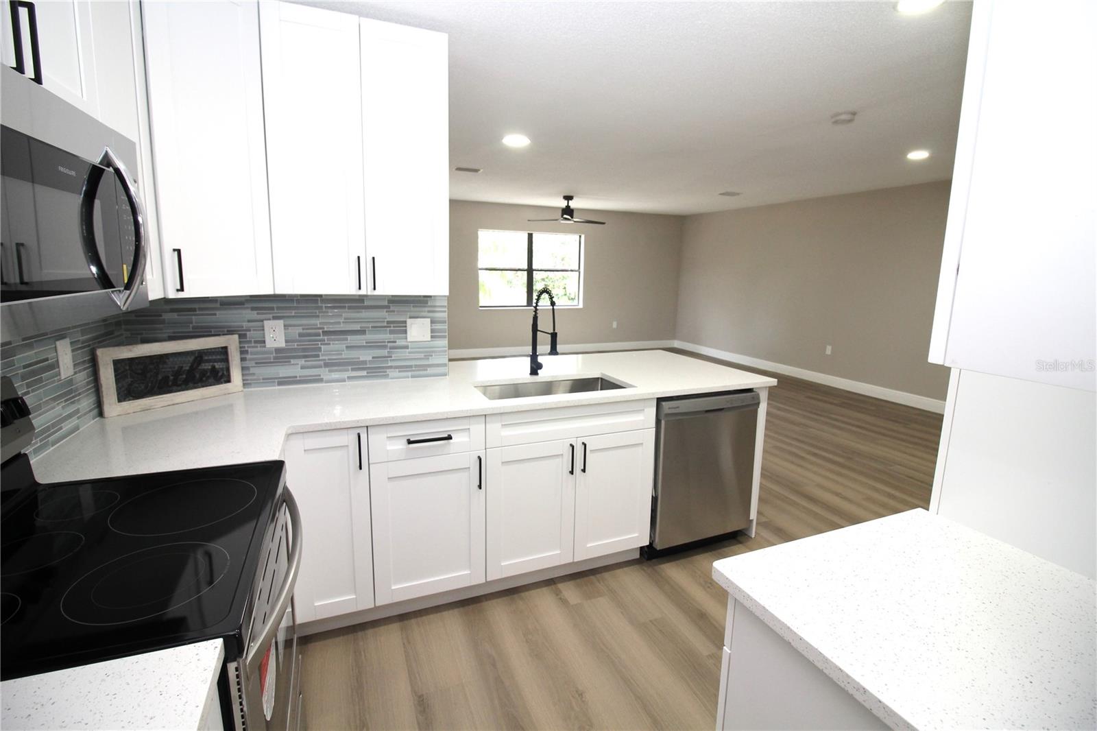 636 FORT DUQUESNA DR, SUN CITY CENTER, FL, 33573