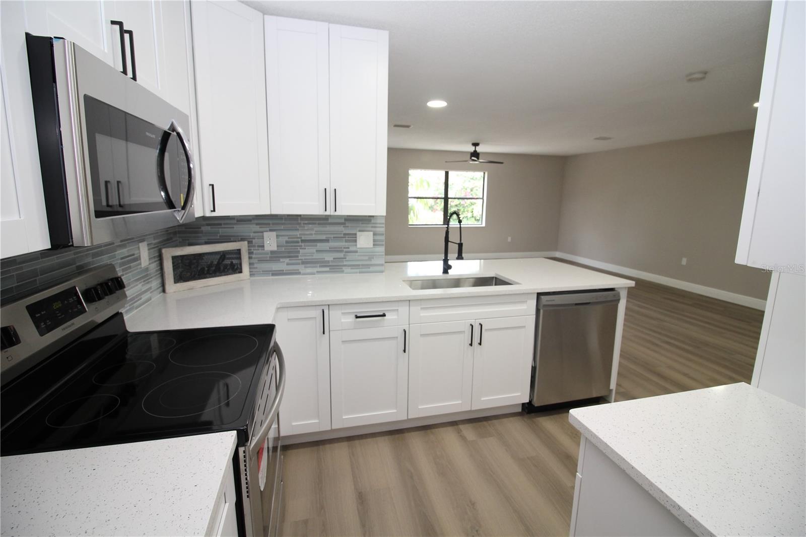 636 FORT DUQUESNA DR, SUN CITY CENTER, FL, 33573