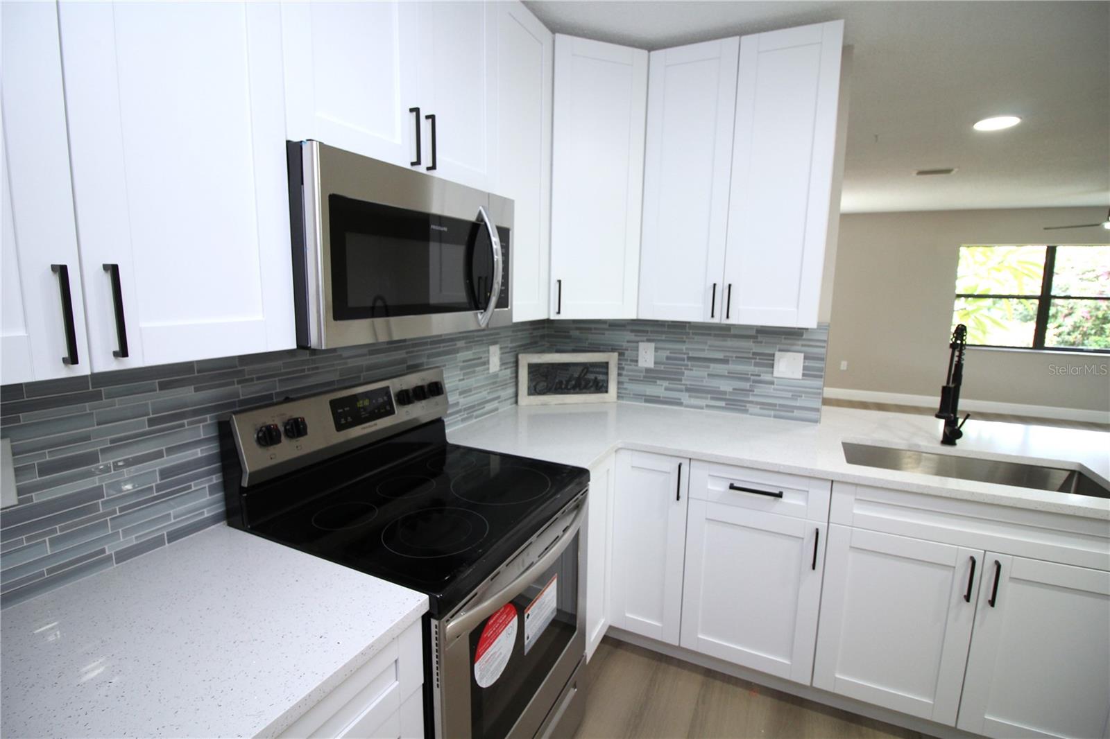 636 FORT DUQUESNA DR, SUN CITY CENTER, FL, 33573