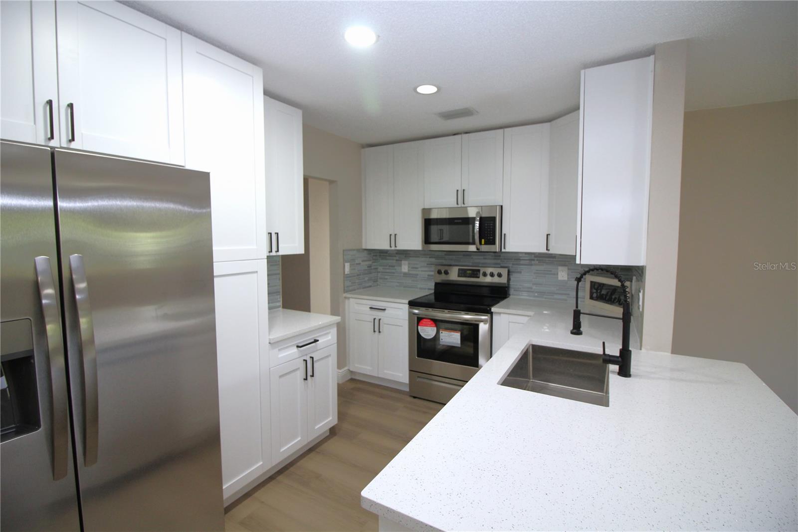 636 FORT DUQUESNA DR, SUN CITY CENTER, FL, 33573