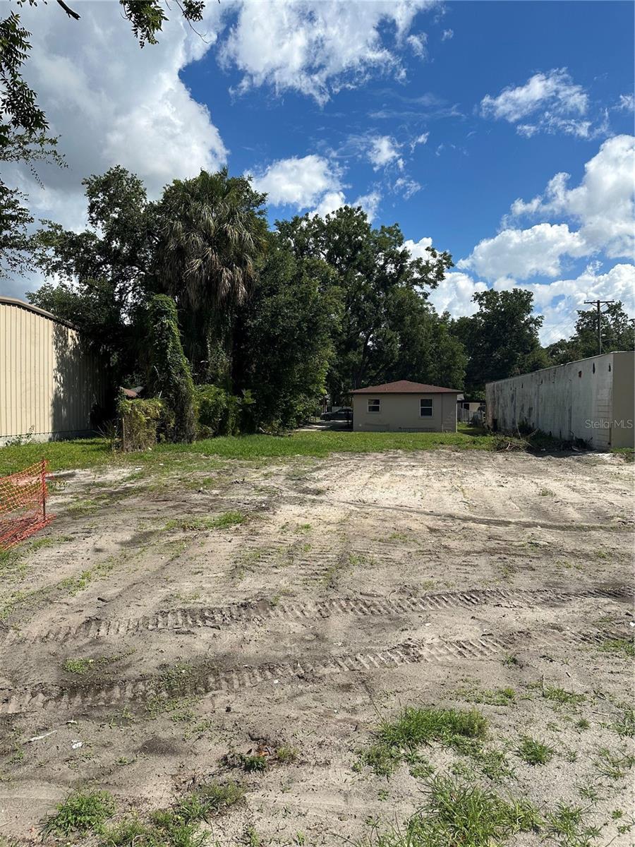 4048 E HILLSBOROUGH AVE, TAMPA, FL, 33610