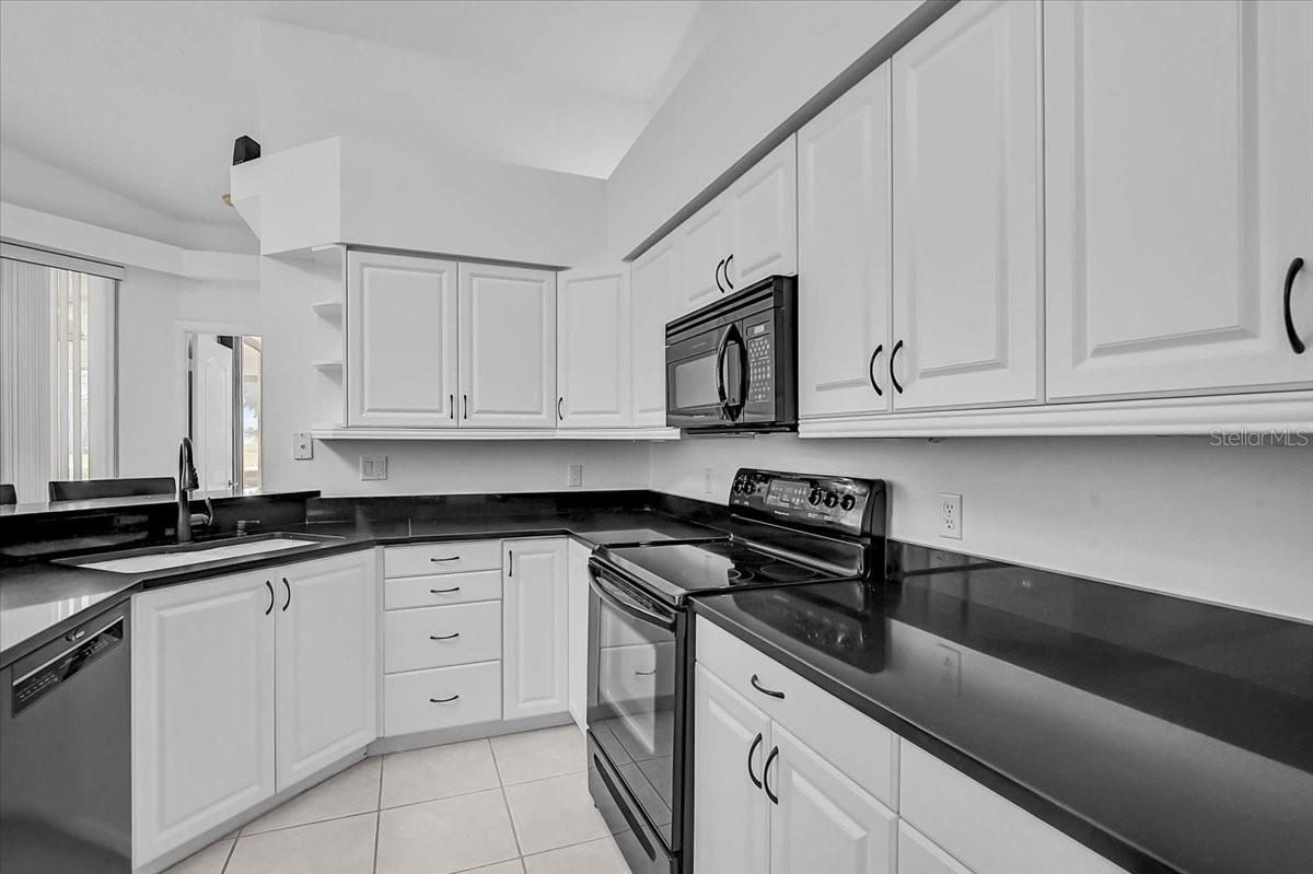 4006 CADDIE DR E, BRADENTON, FL, 34203