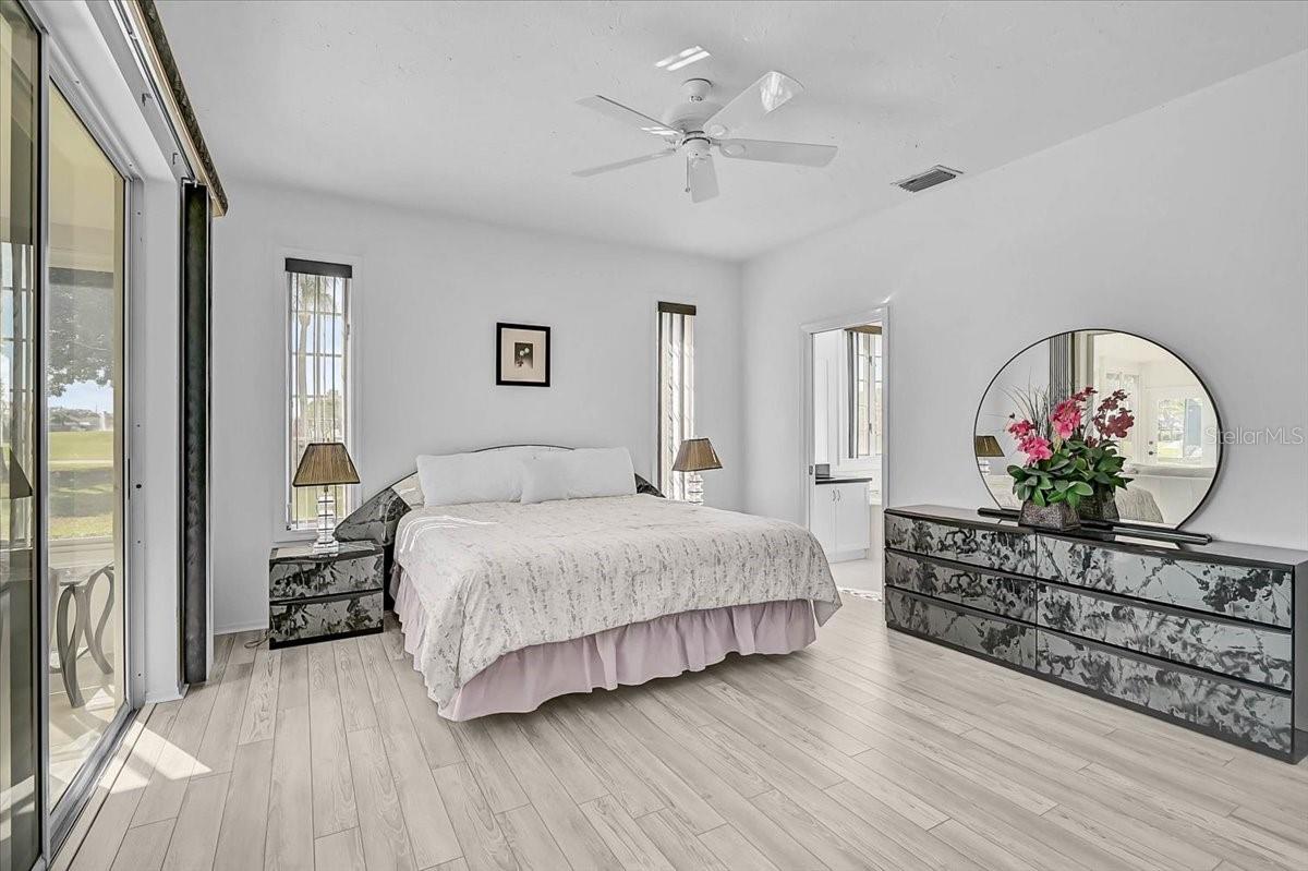 4006 CADDIE DR E, BRADENTON, FL, 34203