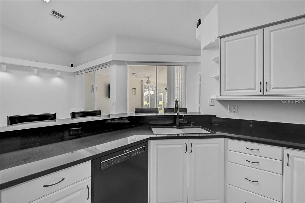 4006 CADDIE DR E, BRADENTON, FL, 34203