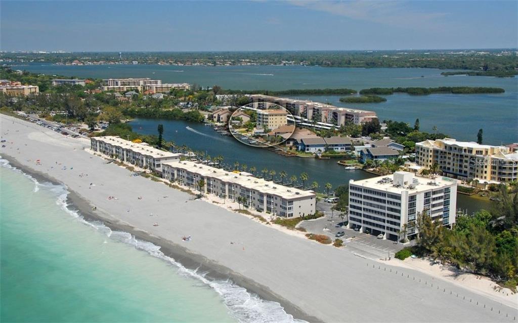 9008 MIDNIGHT PASS RD #4, SARASOTA, FL, 34242