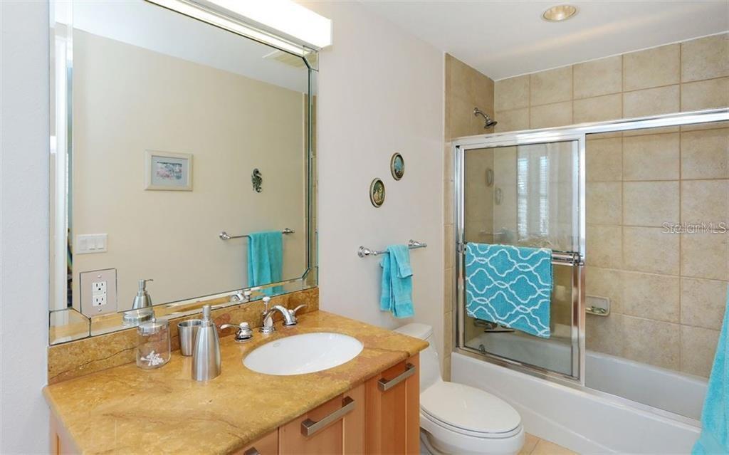 9008 MIDNIGHT PASS RD #4, SARASOTA, FL, 34242