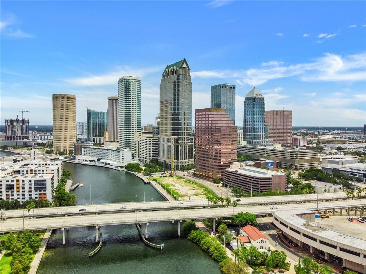 940 E 11TH AVE, TAMPA, FL, 33605