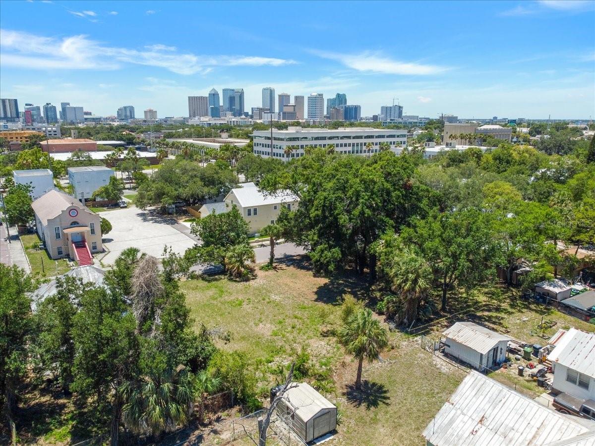 940 E 11TH AVE, TAMPA, FL, 33605