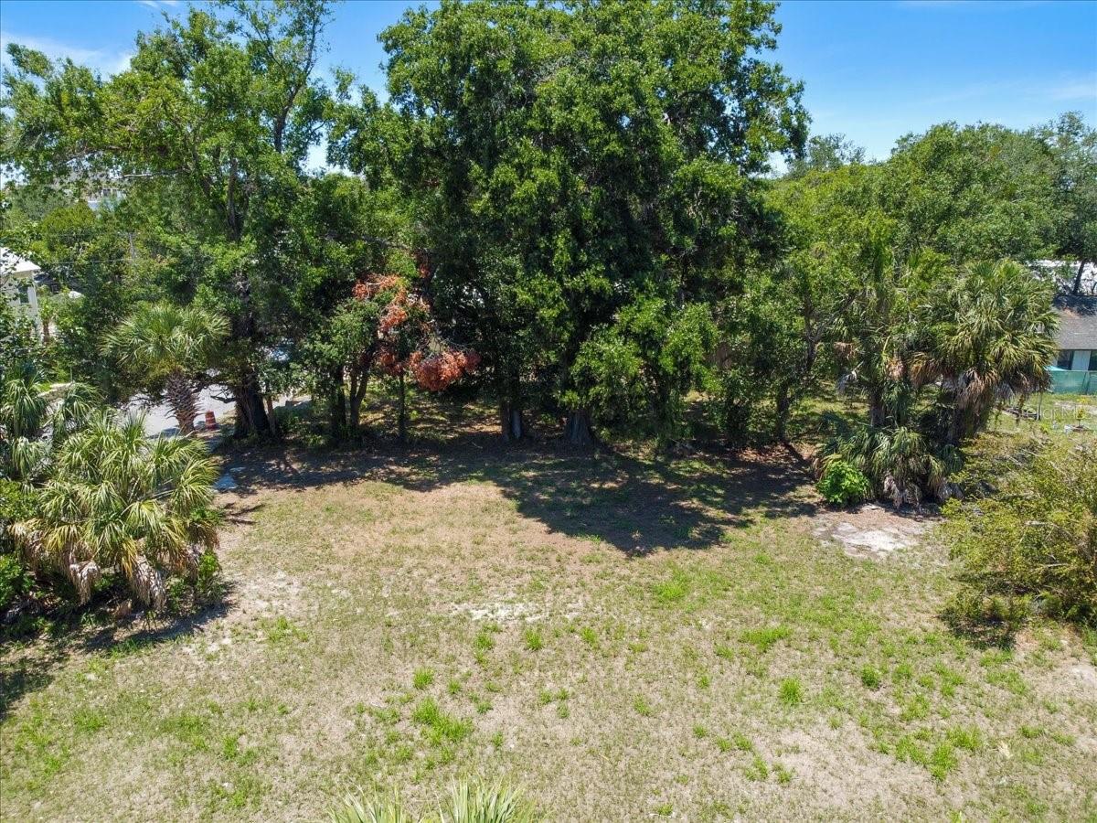 940 E 11TH AVE, TAMPA, FL, 33605