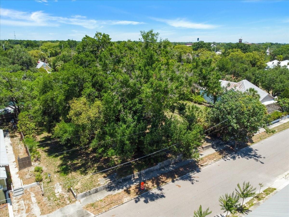 940 E 11TH AVE, TAMPA, FL, 33605