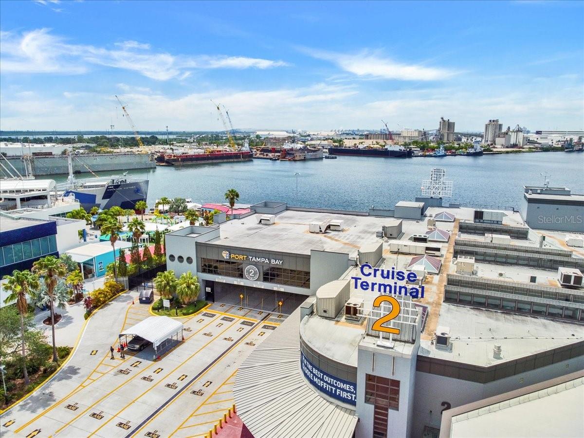 940 E 11TH AVE, TAMPA, FL, 33605
