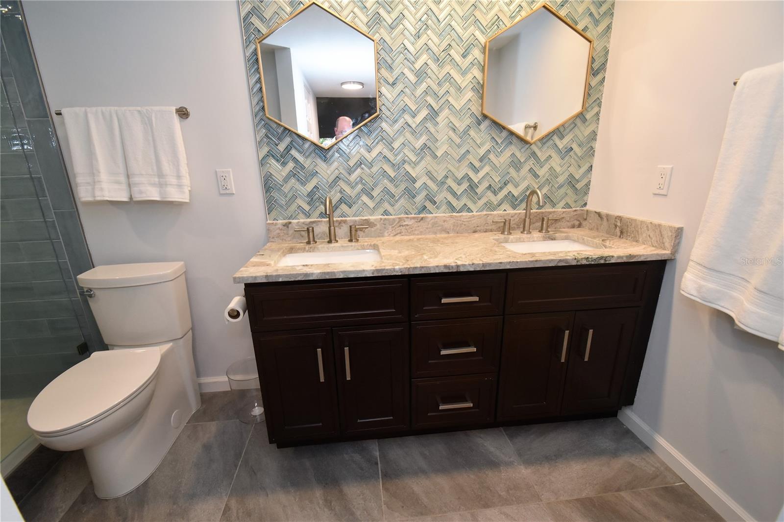 1508 PELICAN COVE RD #GR233, SARASOTA, FL, 34231
