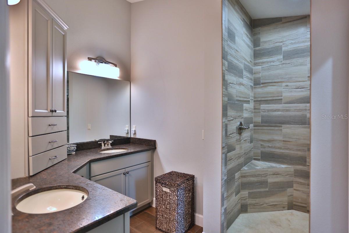 OM661446 Property Photo