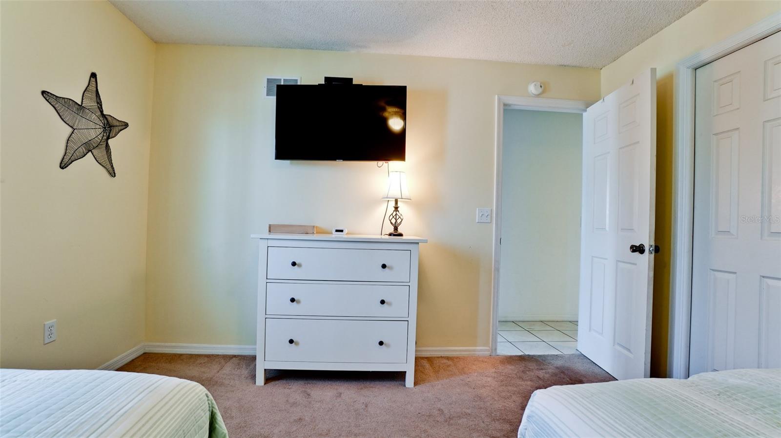 601 GULF DR N #104, BRADENTON BEACH, FL, 34217