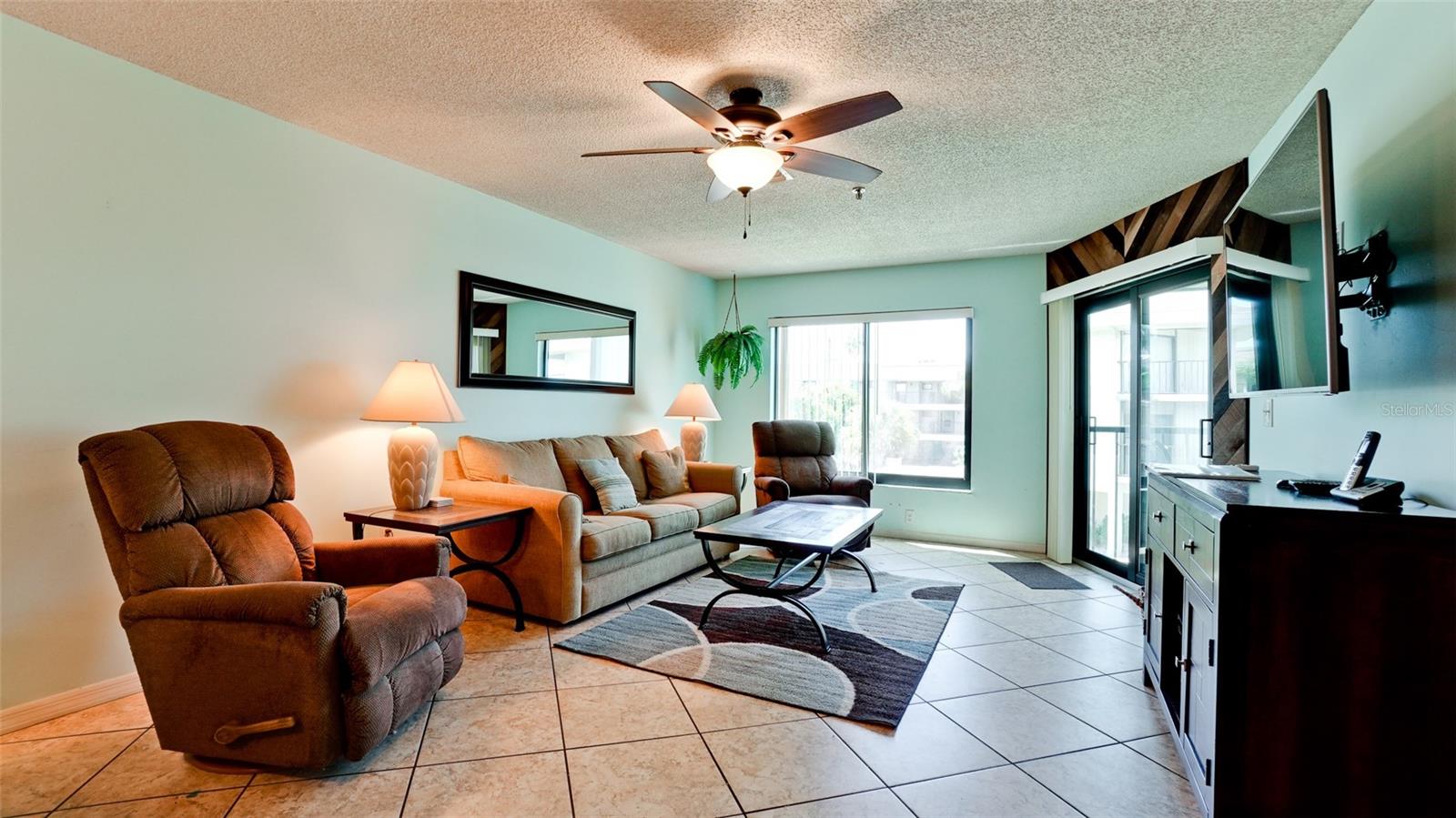 601 GULF DR N #104, BRADENTON BEACH, FL, 34217