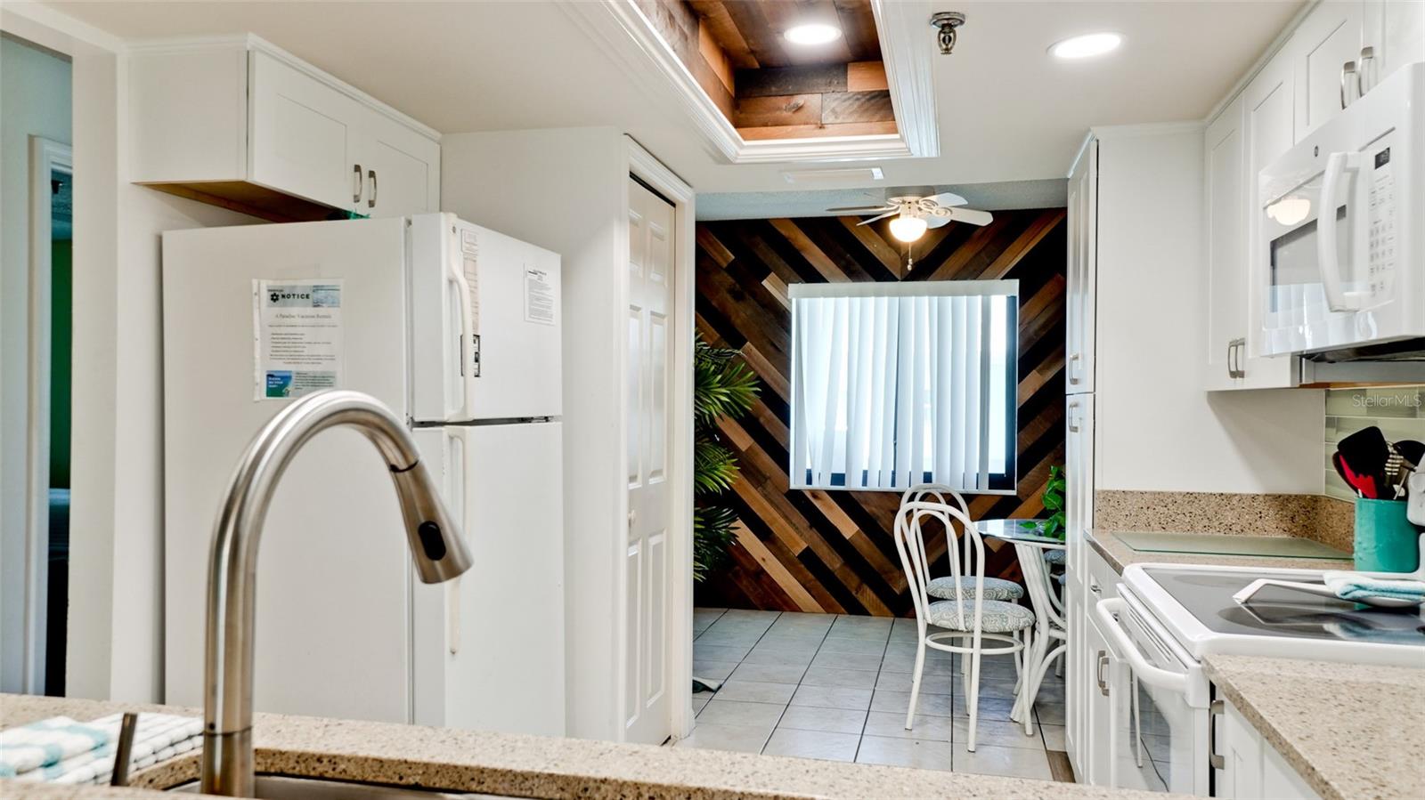 601 GULF DR N #104, BRADENTON BEACH, FL, 34217