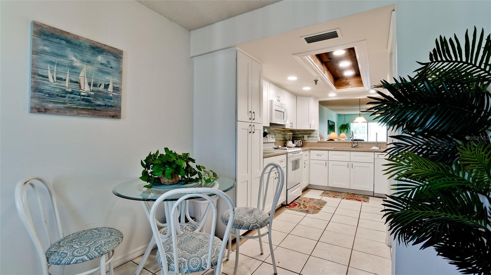 601 GULF DR N #104, BRADENTON BEACH, FL, 34217