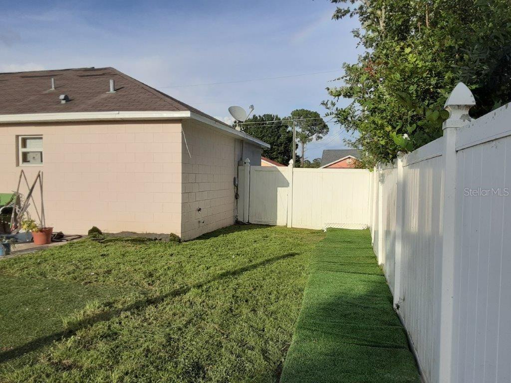 924 DERBYSHIRE DR, KISSIMMEE, FL, 34758