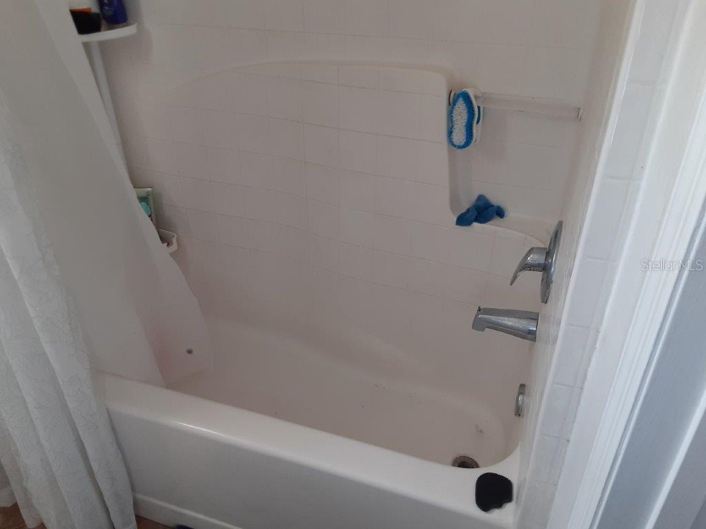 924 DERBYSHIRE DR, KISSIMMEE, FL, 34758
