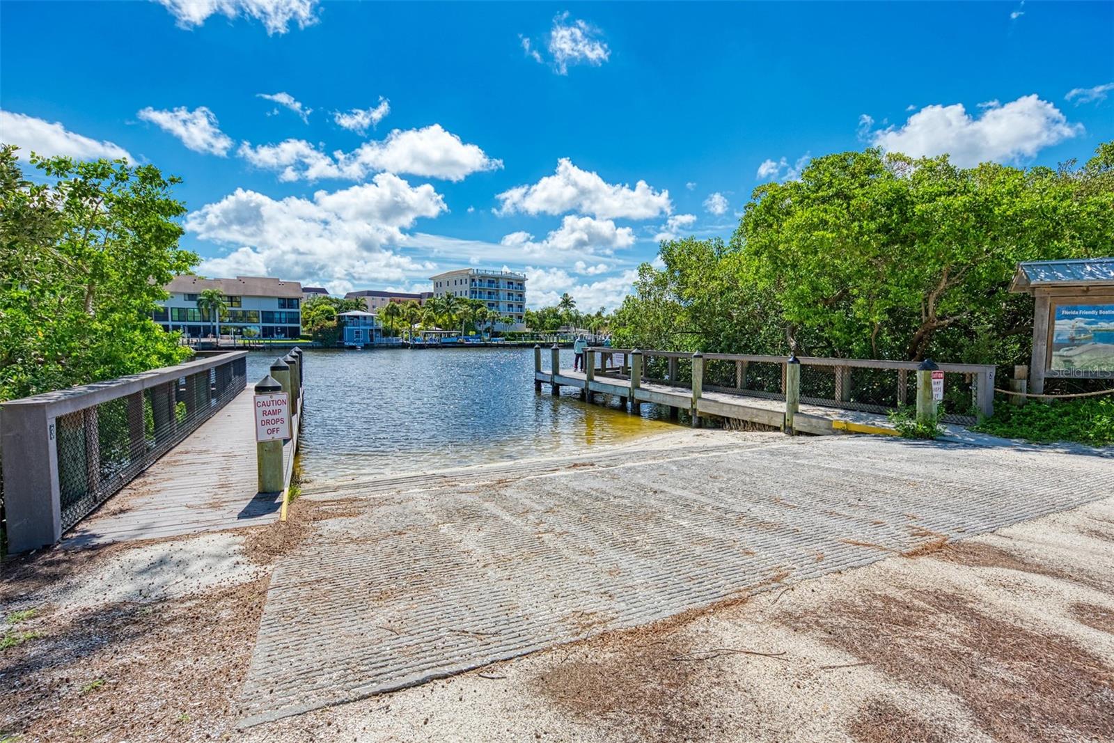 116 VISTA HERMOSA CIR #210C, SARASOTA, FL, 34242