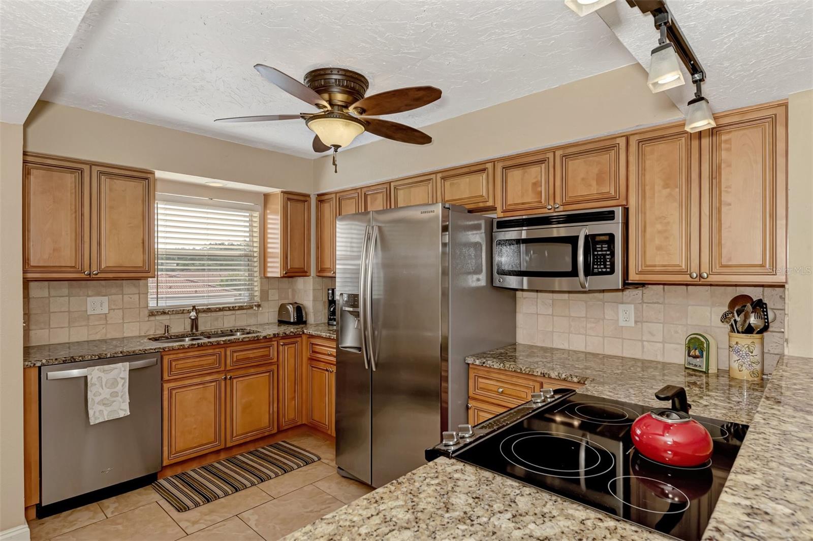 116 VISTA HERMOSA CIR #210C, SARASOTA, FL, 34242