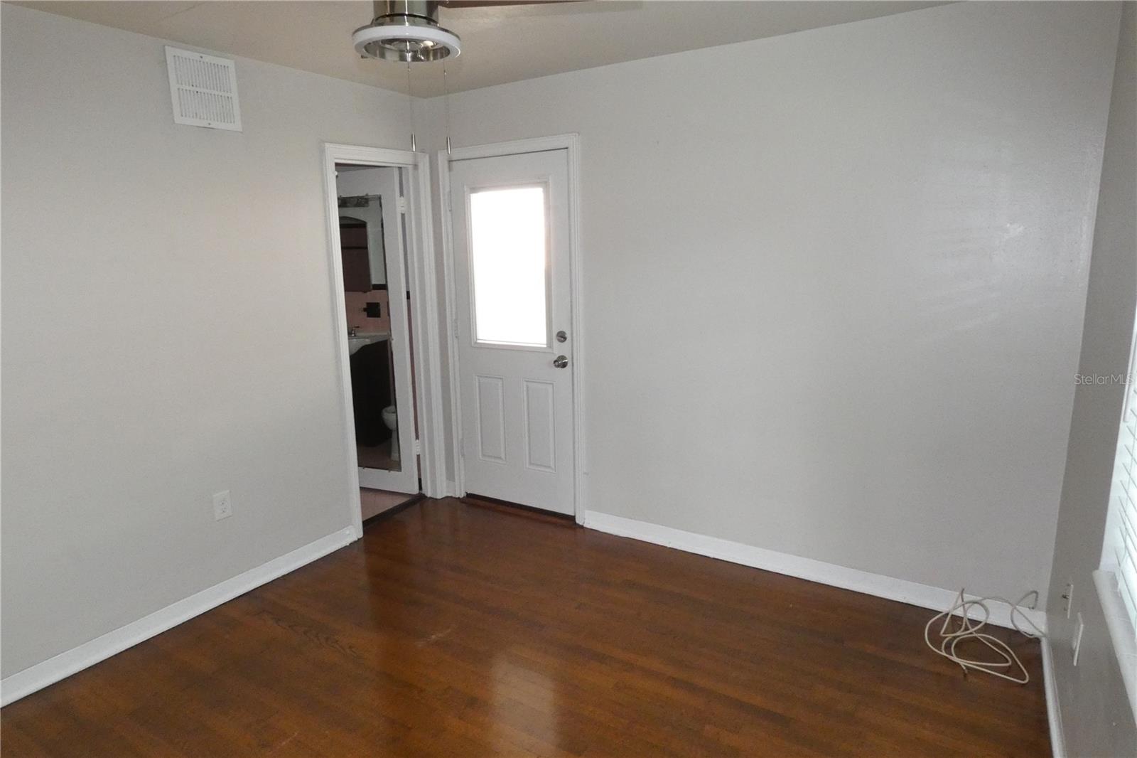 301 11TH AVE NE #4, ST PETERSBURG, FL, 33701