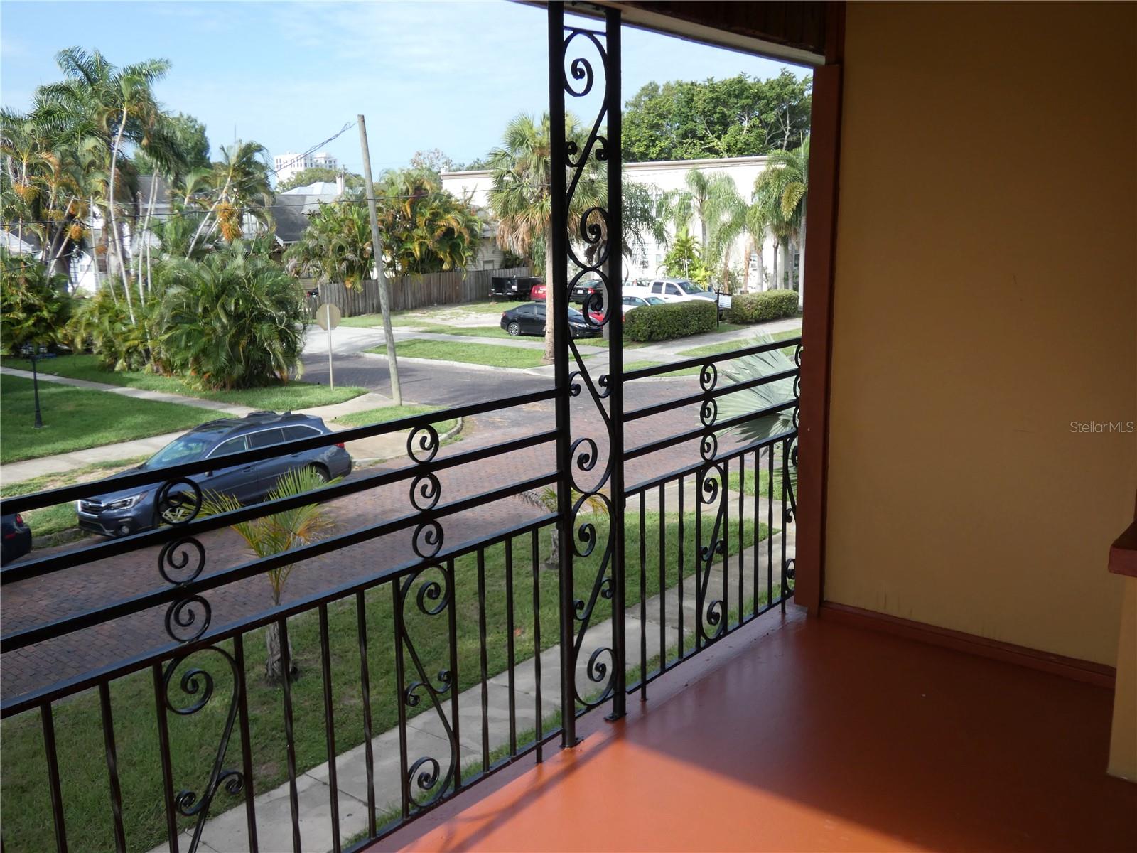 301 11TH AVE NE #4, ST PETERSBURG, FL, 33701