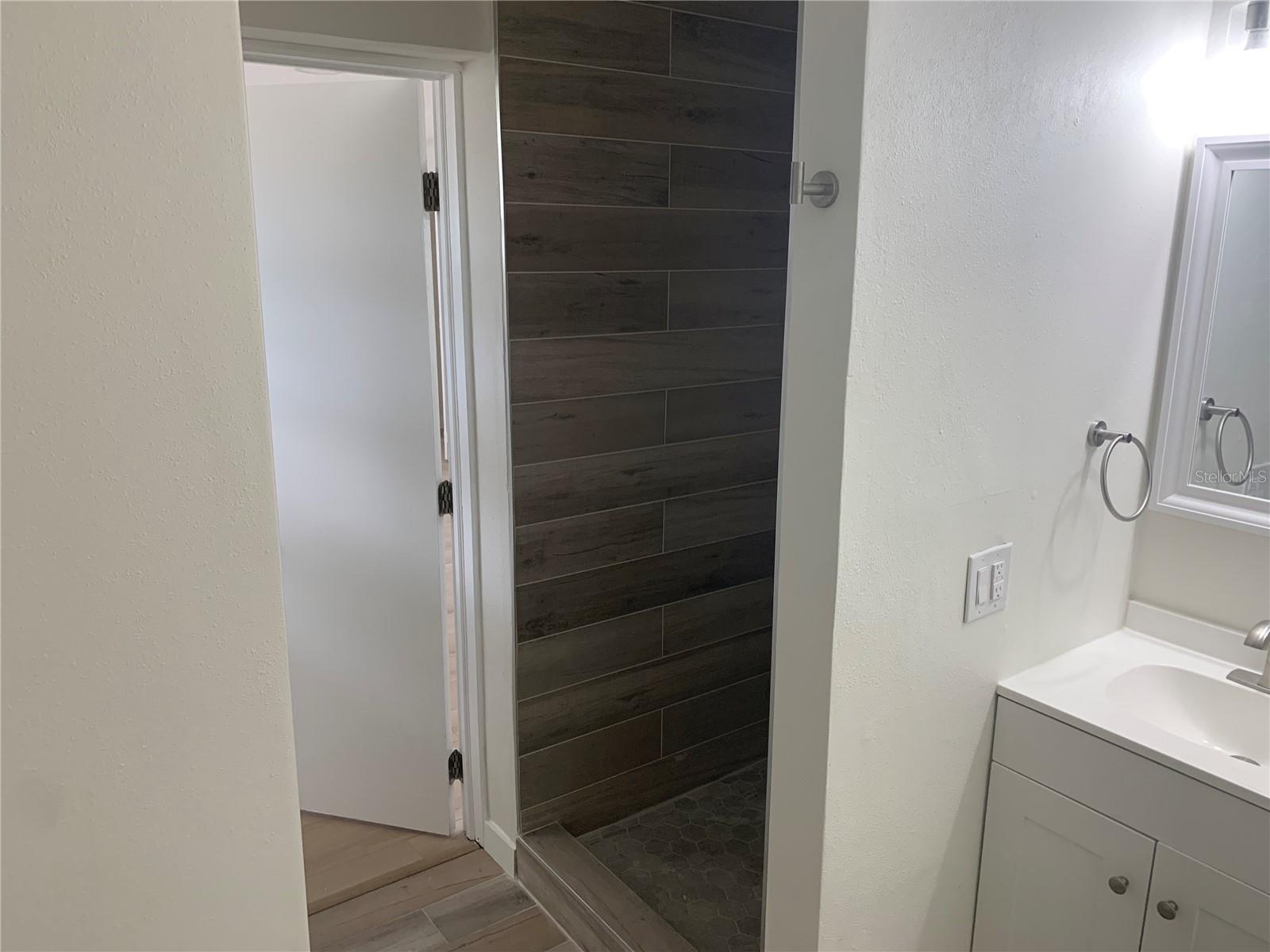 85 W GREEN ST, ENGLEWOOD, FL, 34223