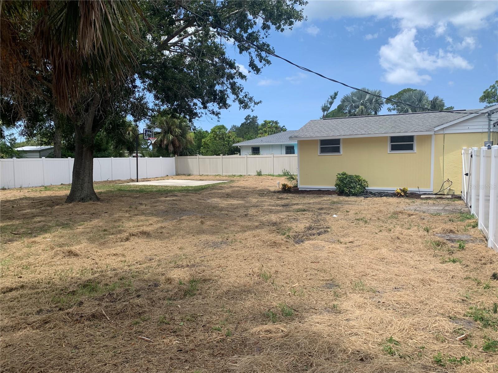 85 W GREEN ST, ENGLEWOOD, FL, 34223