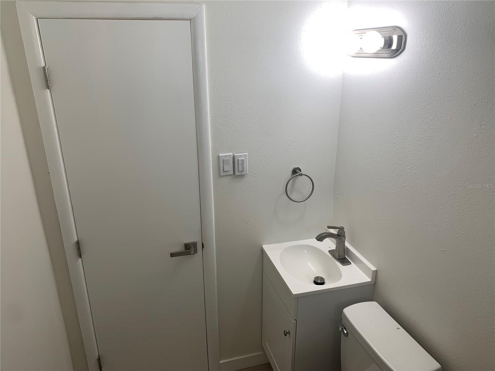85 W GREEN ST, ENGLEWOOD, FL, 34223