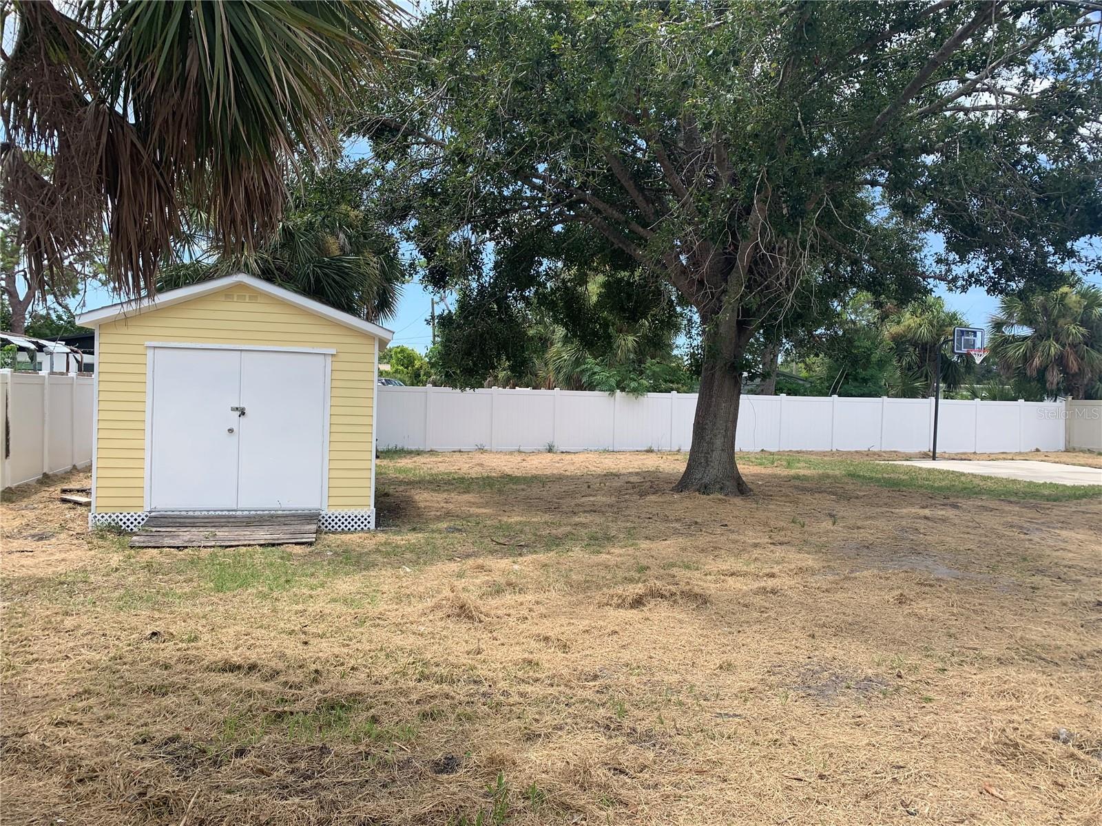 85 W GREEN ST, ENGLEWOOD, FL, 34223