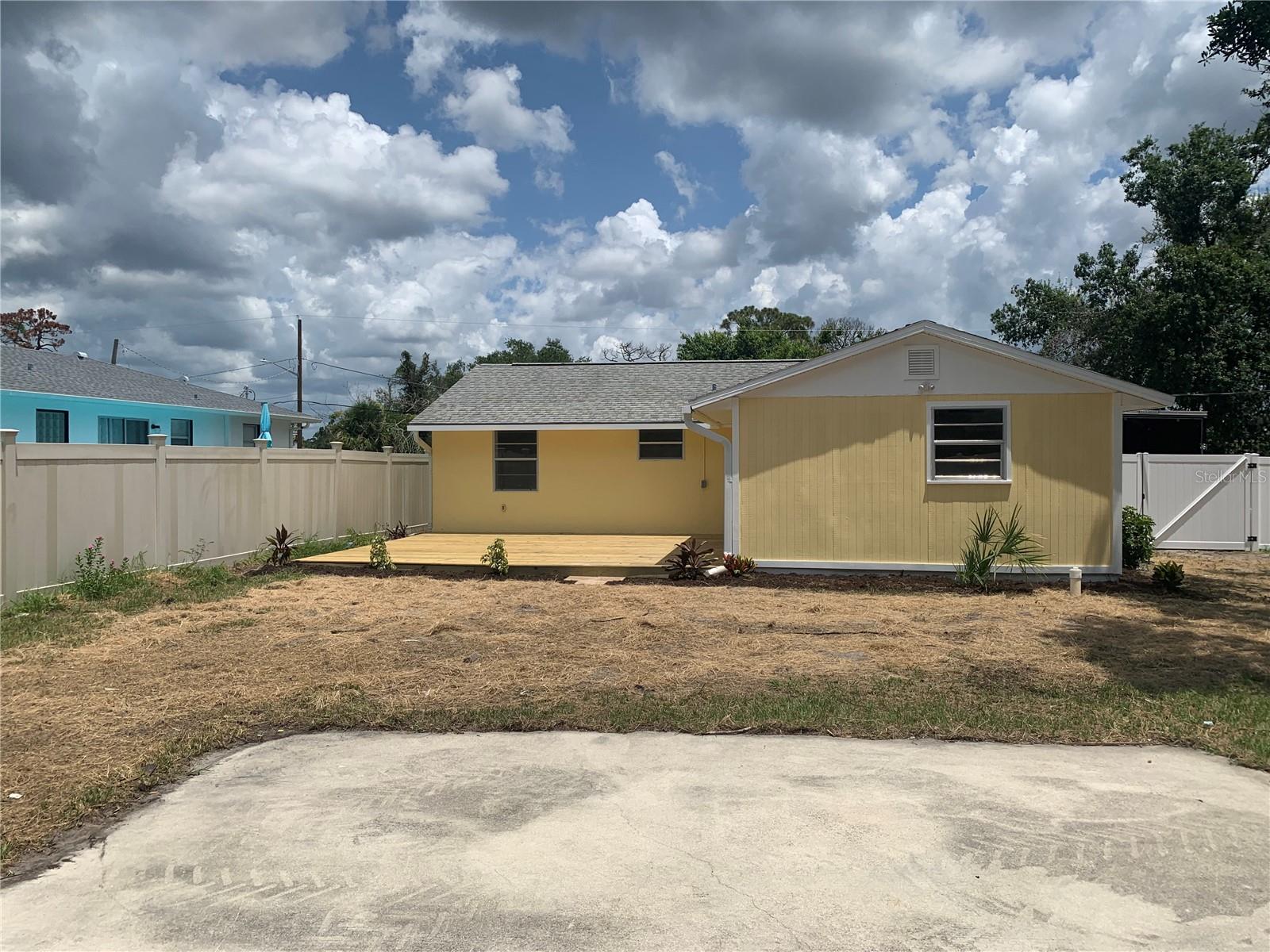 85 W GREEN ST, ENGLEWOOD, FL, 34223