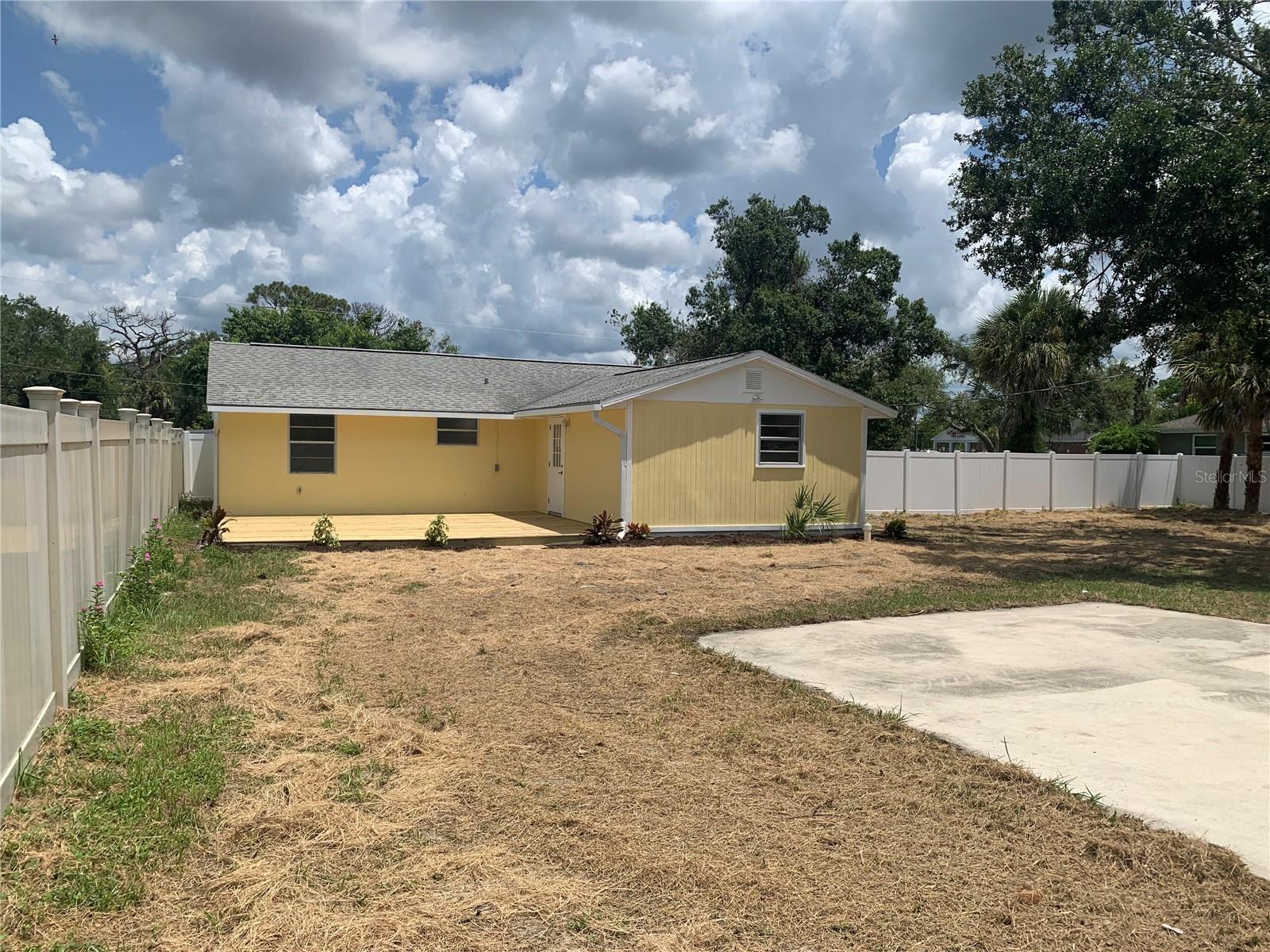 85 W GREEN ST, ENGLEWOOD, FL, 34223