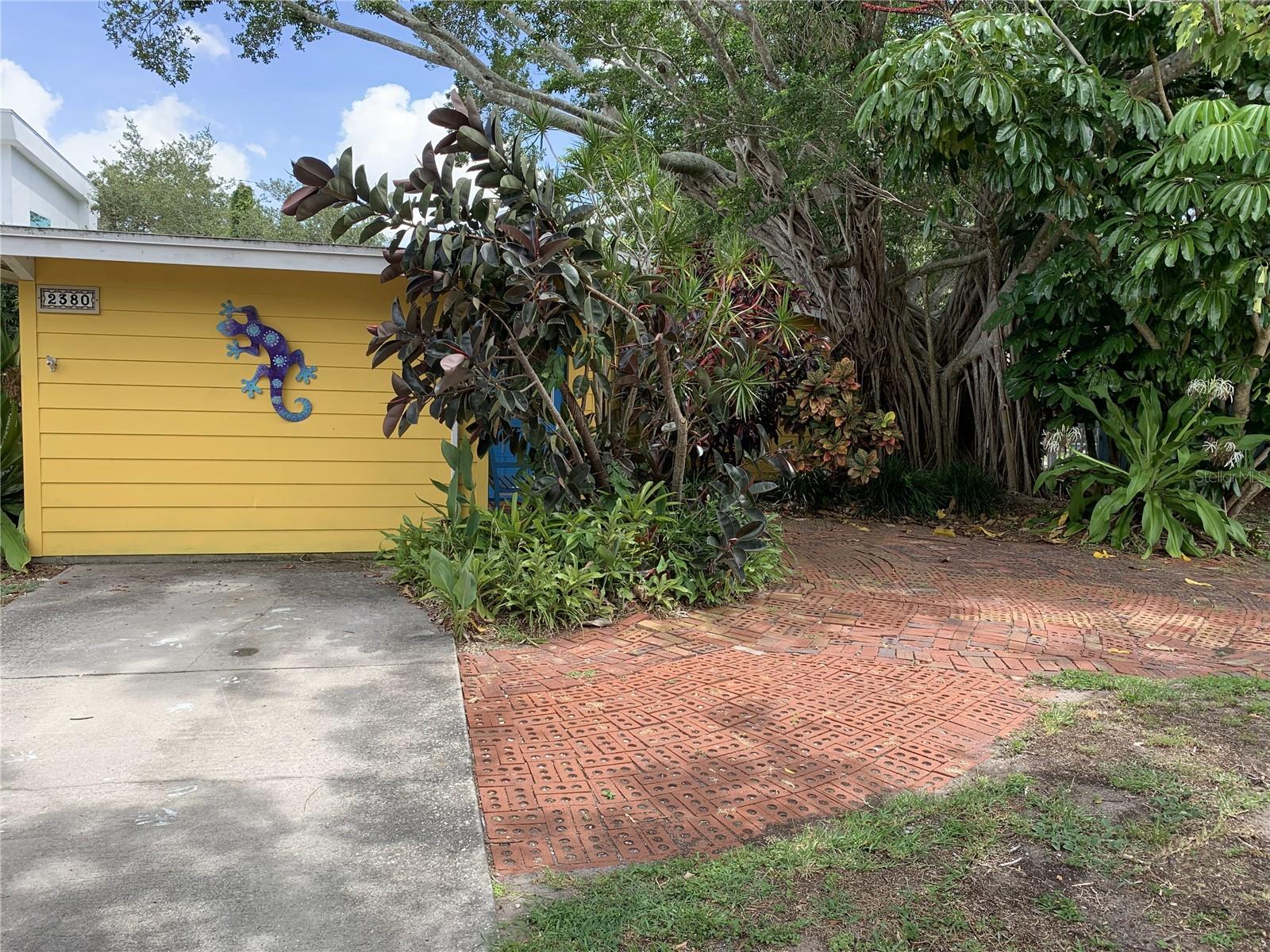 2380 BAY ST, SARASOTA, FL, 34237