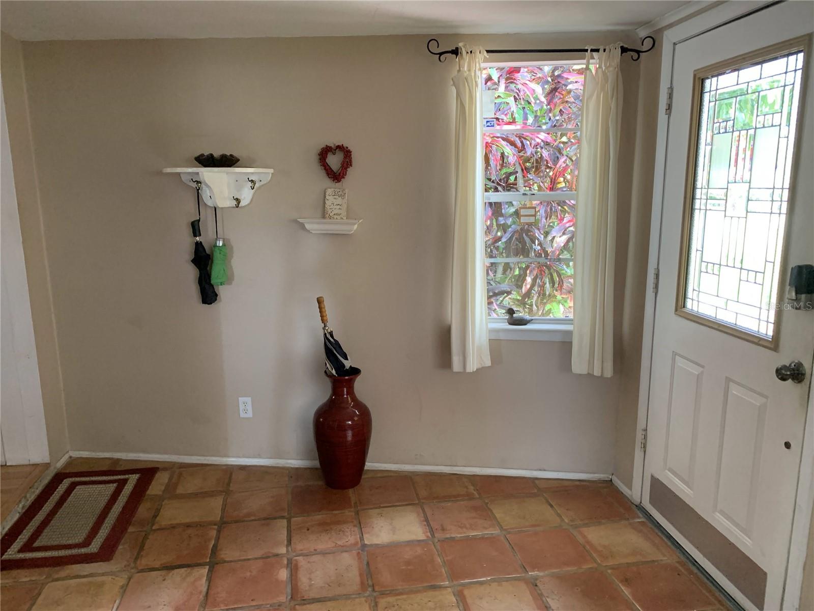 2380 BAY ST, SARASOTA, FL, 34237