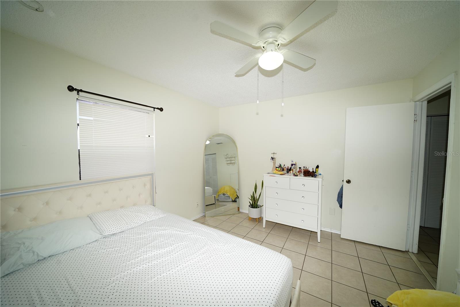 5842 58TH AVE N #A & B, KENNETH CITY, FL, 33709
