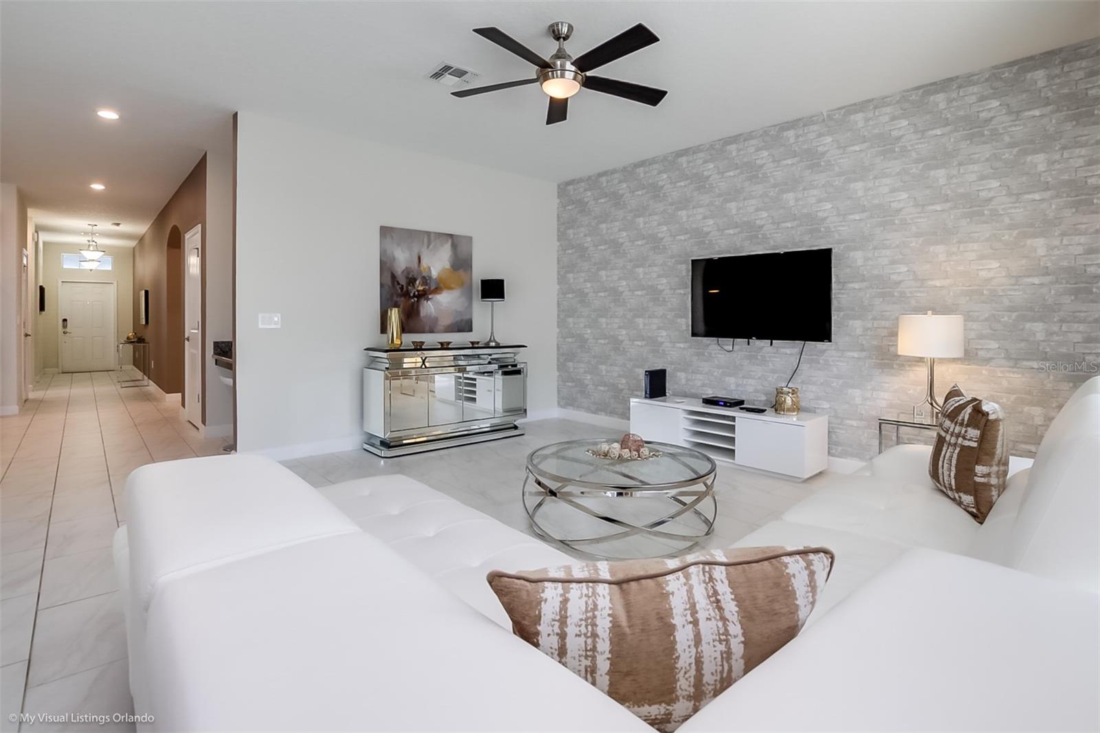 4725 SLEEPY HOLLOW DR, KISSIMMEE, FL, 34746